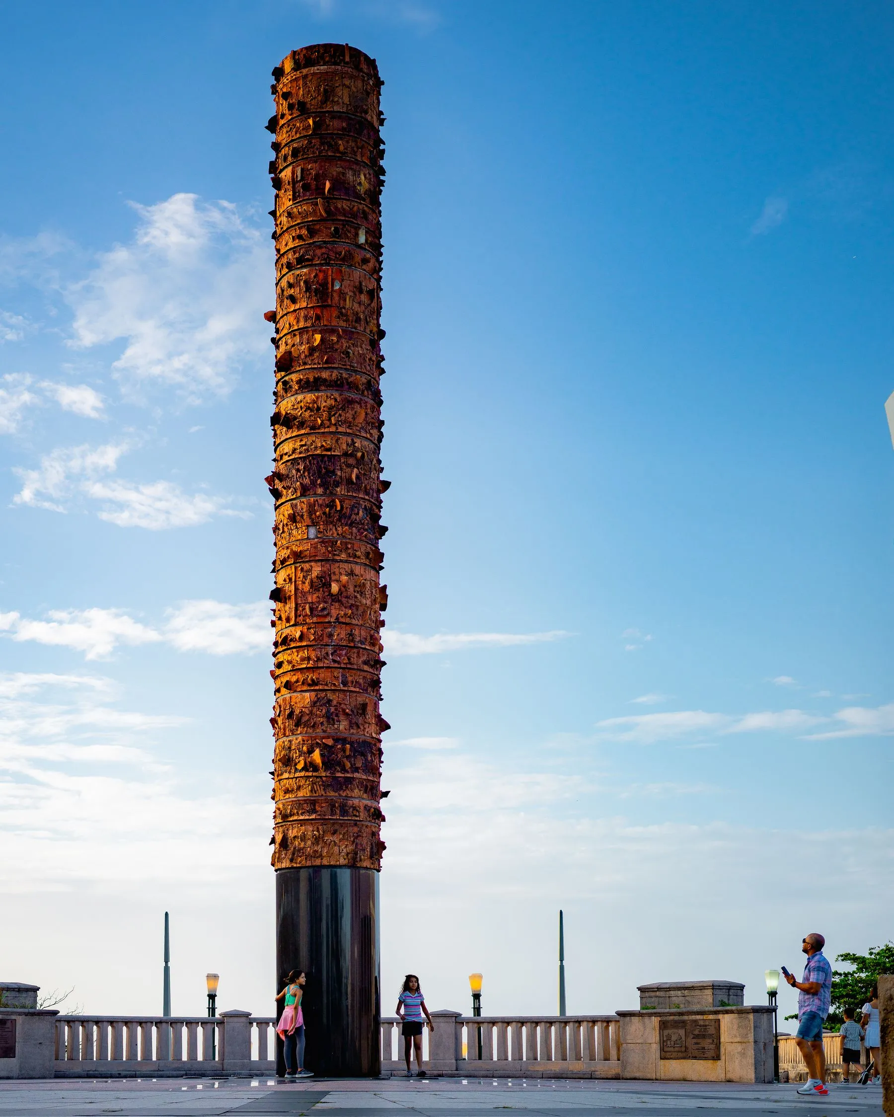 A 300-Kilogram Steel Totem Enters Bofill's La Fábrica
