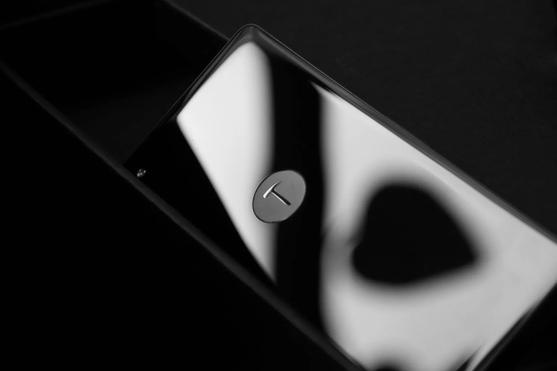 Sam Nicklin Solves Chrome in Camera, Not in Post
