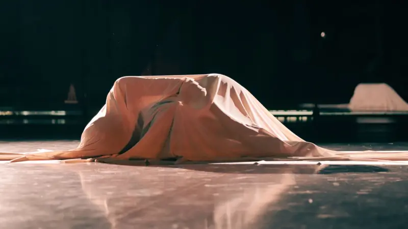 Mehtap Baydu Between Performance and Sculpture
